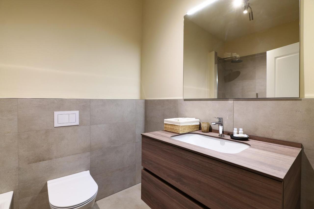 Luxury San Babila Apartment 米兰 外观 照片